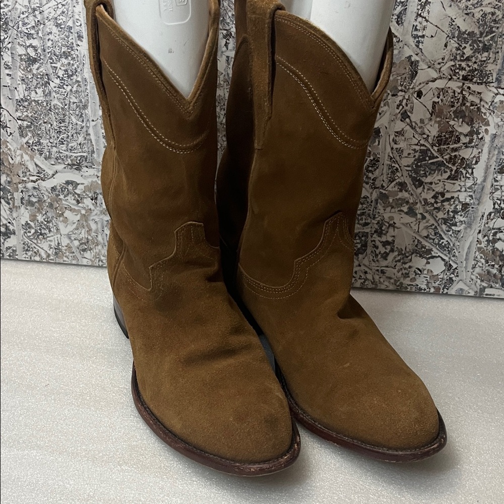 Tecovas Brown Suede Men's Boots
Size 9.5 EE.  Shane style